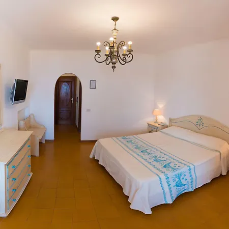 Mangia's Sardinia Resort 5*